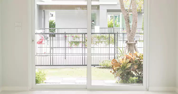 Balcony Screen Door Repair in Miami, FL