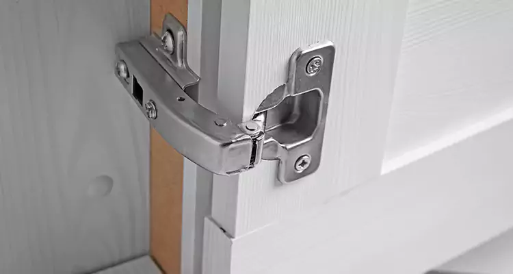 Shower Door Hinge Replacement in Miami, FL