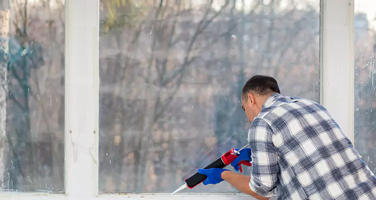 Quality Sliding Shower Door Repair for Closing Issues in Miami, FL