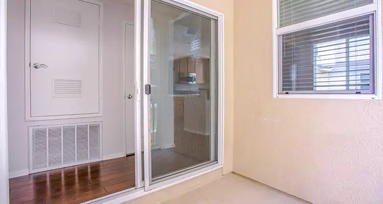 Sliding Screen Door Track Repair in Miami, FL