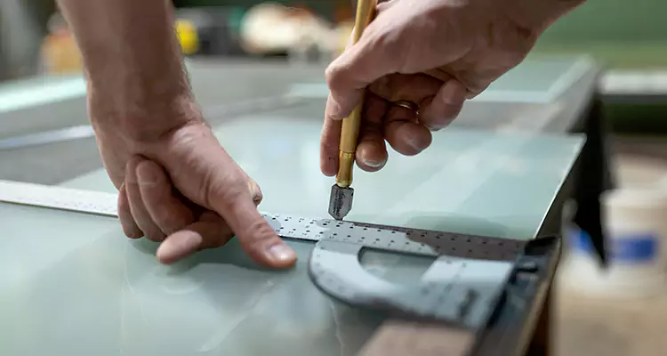 Glass Scratch Repair in Miami, FL