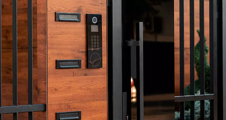 Automatic Door Maintenance in Miami, FL