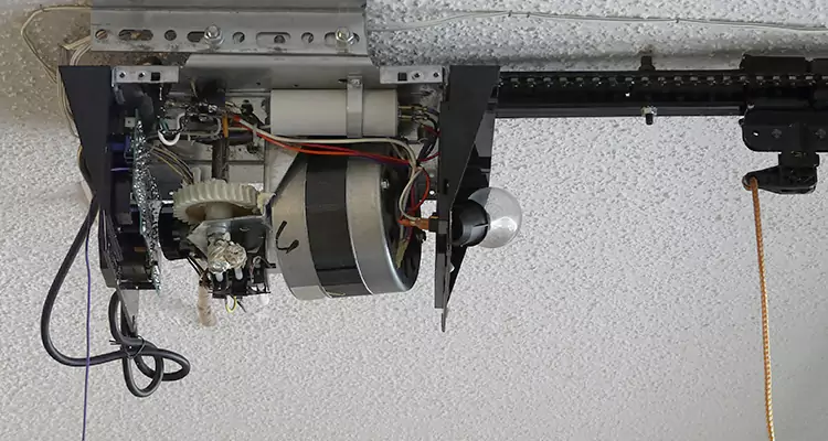 Garage Door Motor Replacement in Miami, FL