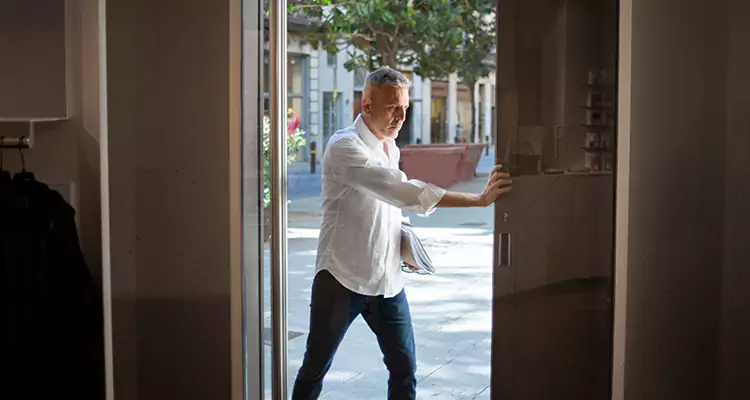 Reliable Pella Patio Door Repair Services for Opening Issues in Miami, FL