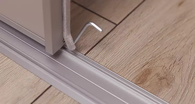 Squeaky Sliding Door Repair in Miami, FL